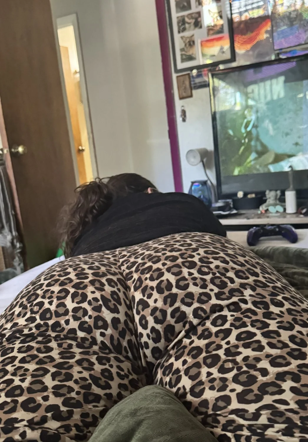 How nice is my thick wife’s huge ass?? Denver Colorado image 37