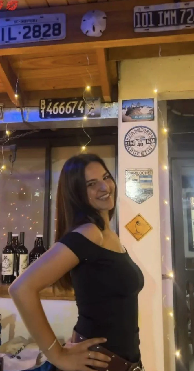 Amigo hot , Regala a su mejor amiga para ser exhibida image 4