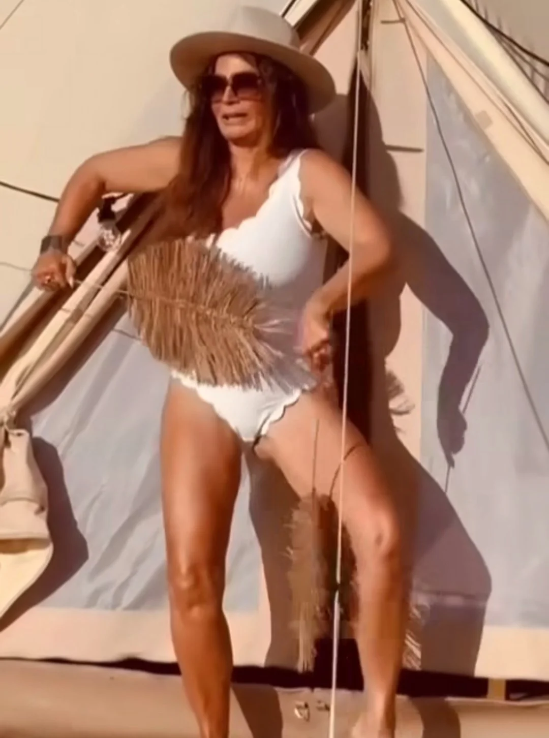Swedish Milf Singer Carola Häggkvist image 2
