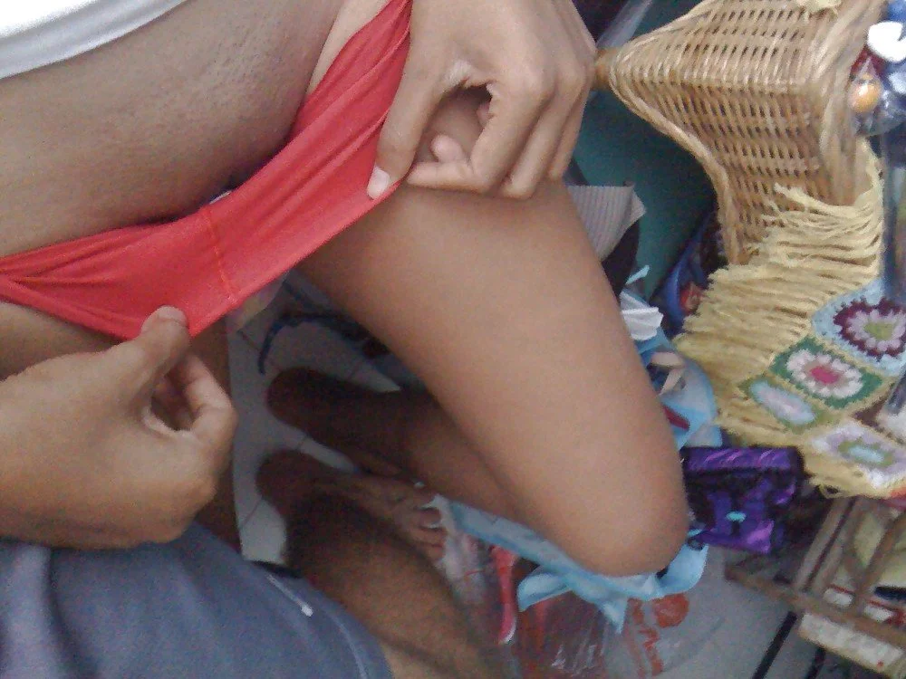 Filipina girlfriend for hire for the weekend. image 16