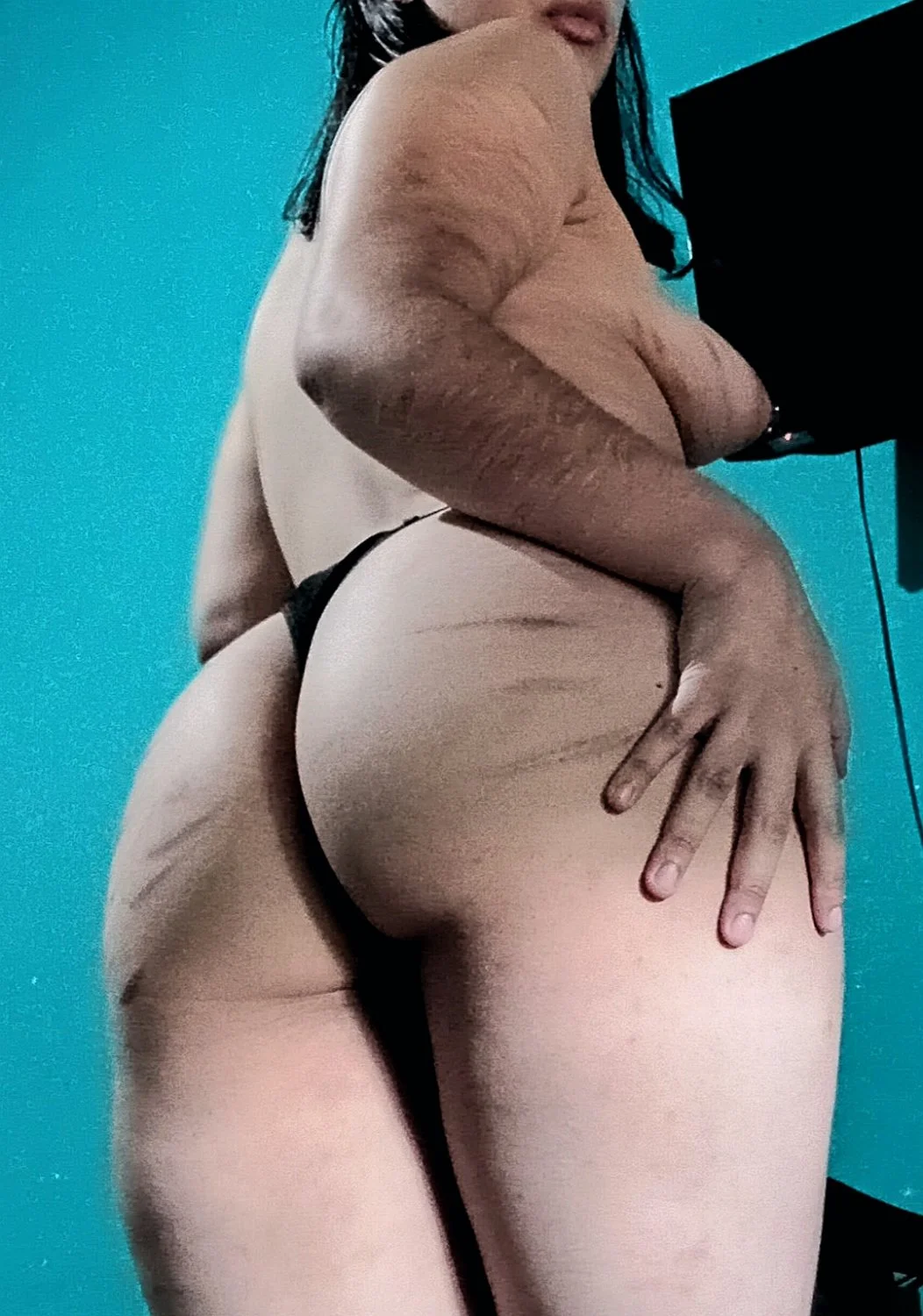 Mi sobrina la putita masoquista image 15