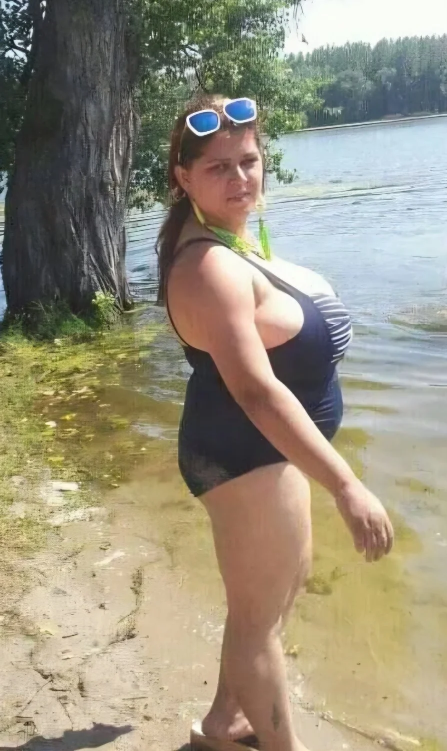 Random Huge Tits Pt 6 image 15