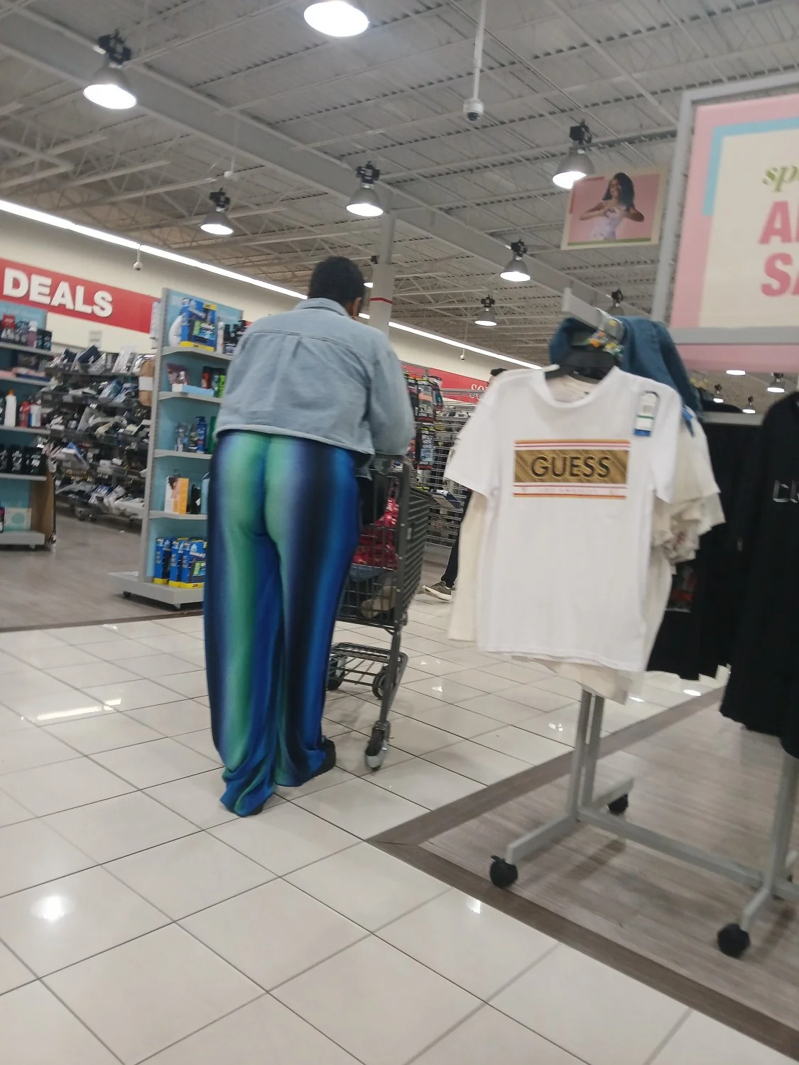 Black mommy VPL wedgie image 16