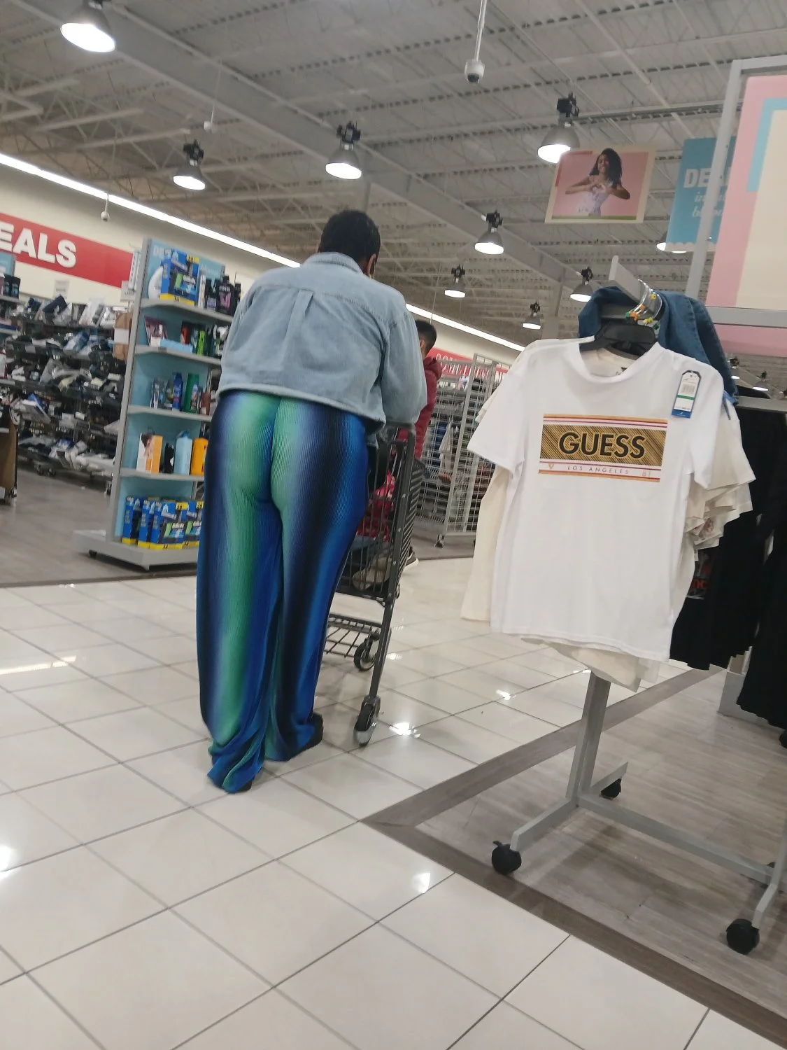 Black mommy VPL wedgie image 22