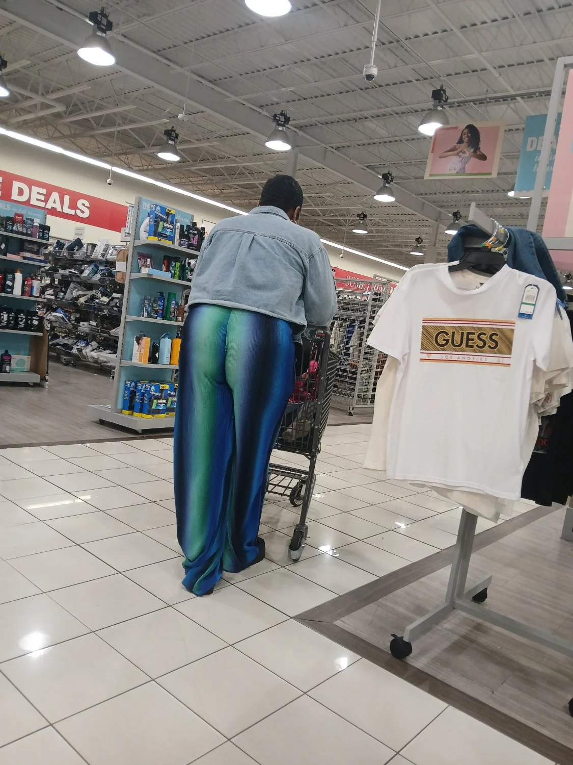 Black mommy VPL wedgie image 23