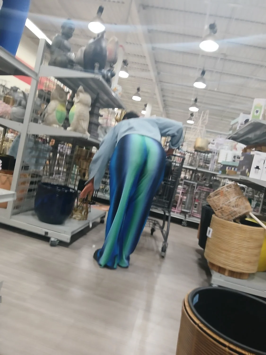 Black mommy VPL wedgie image 4