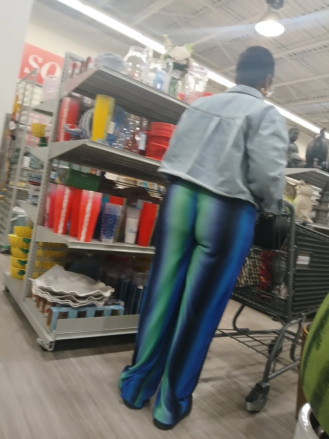 Black mommy VPL wedgie image 6