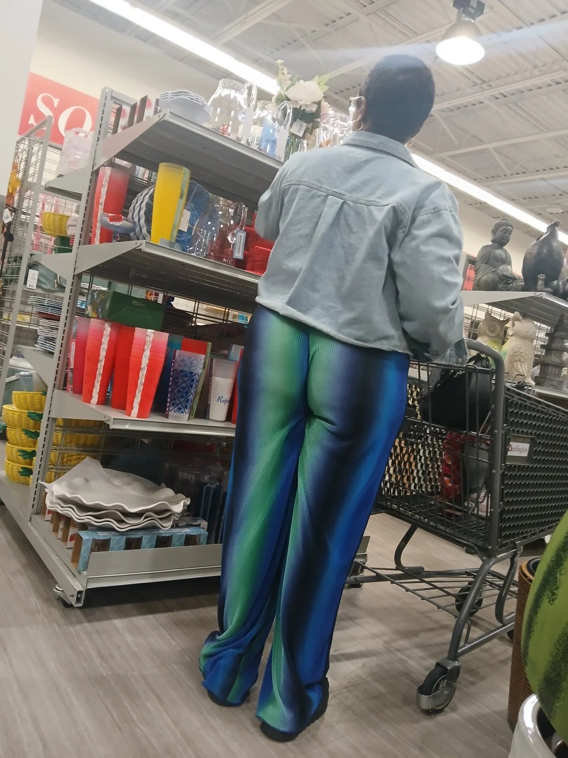 Black mommy VPL wedgie image 9