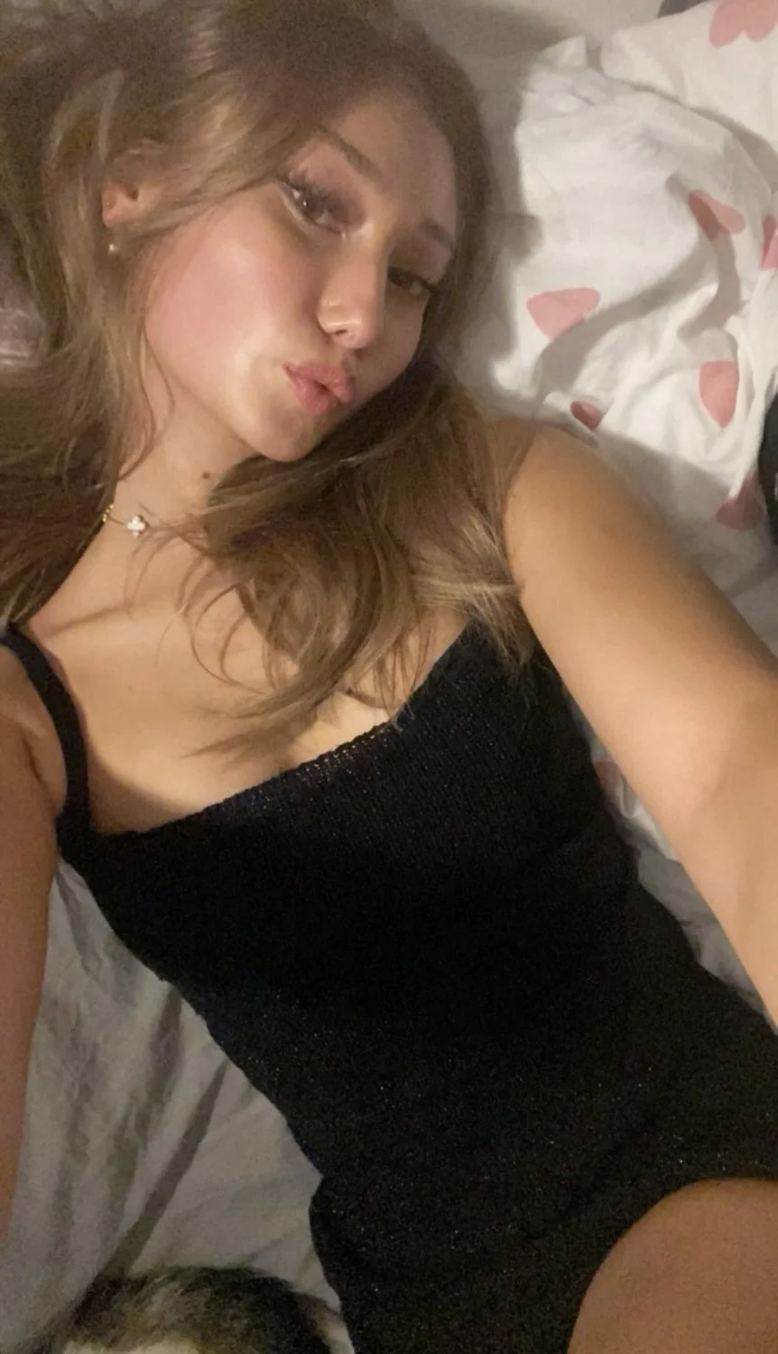 Jolina tight 18 yr old slut main image