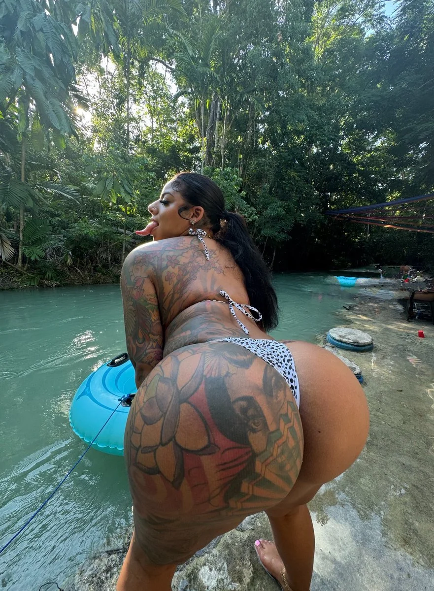 KKVS Mikayla Saravia SEXY image 15