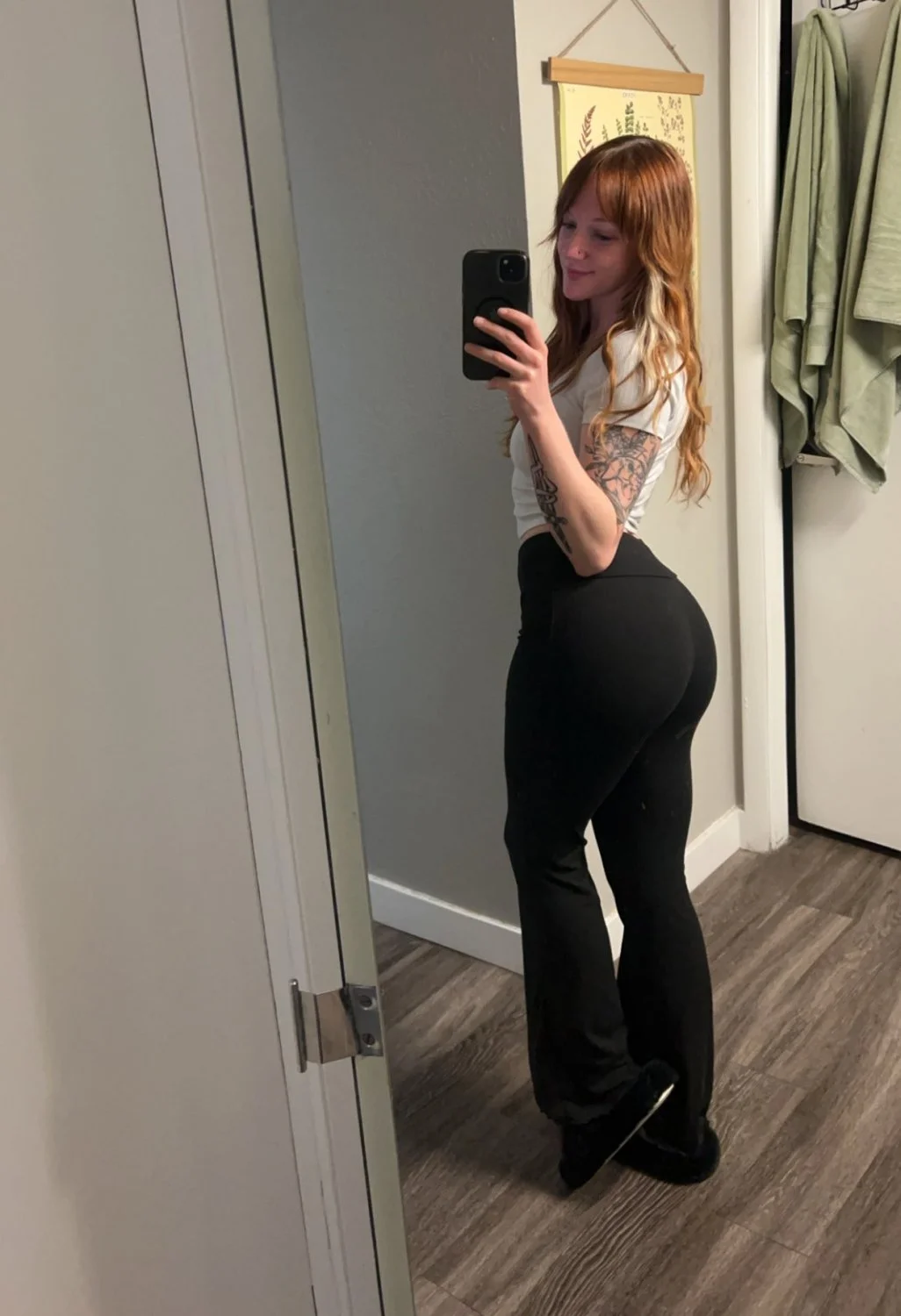 Petite redhead main image