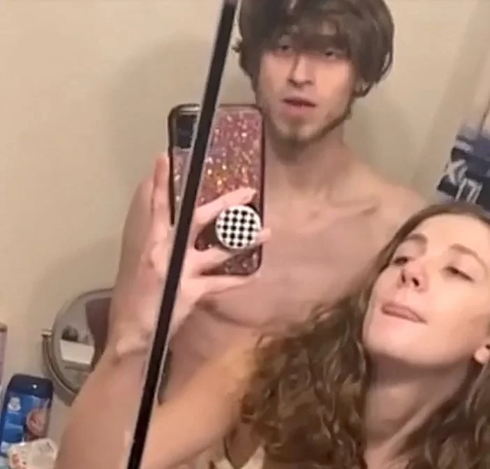 Teen couples records their first sextape image 1