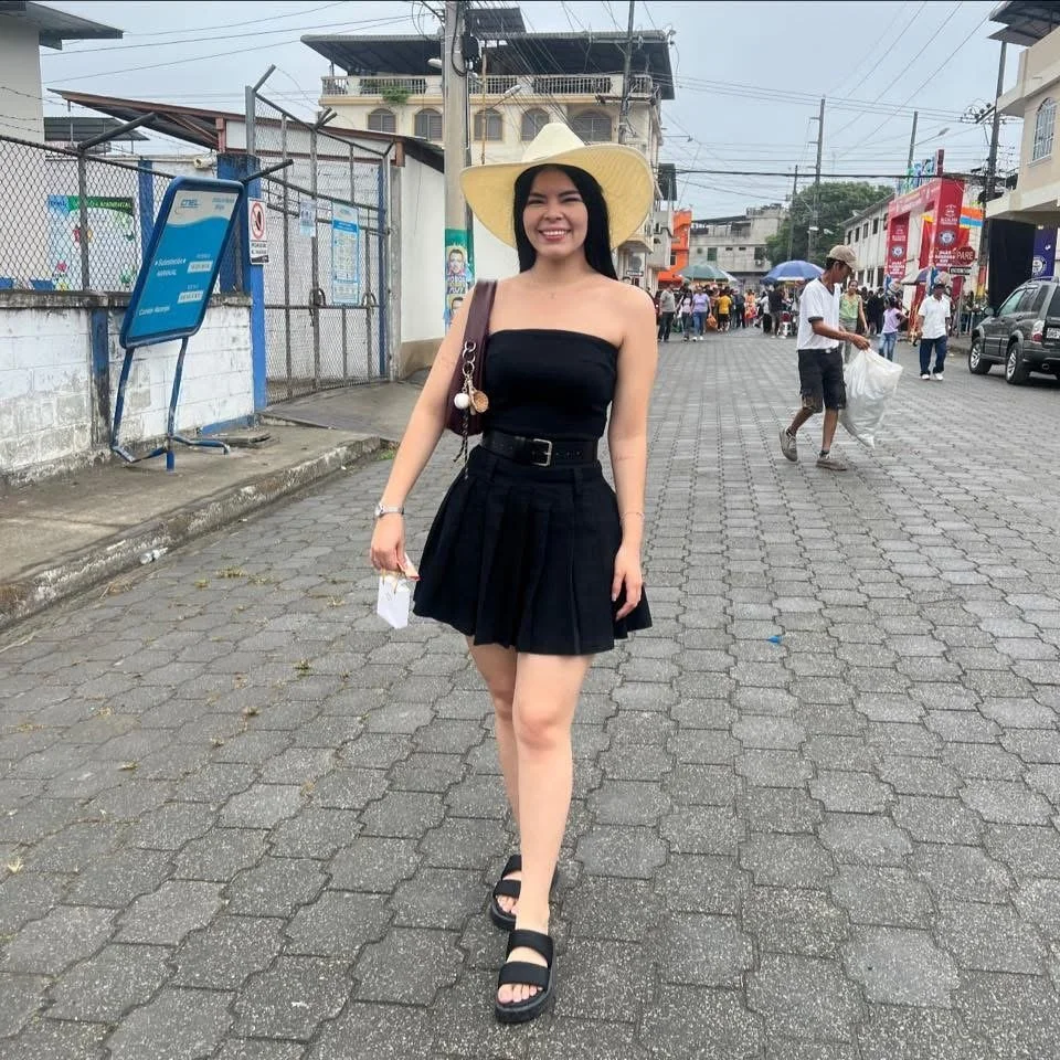 Novinha completou 18 e caiu na net!! vazou erome video novo brasil image 2