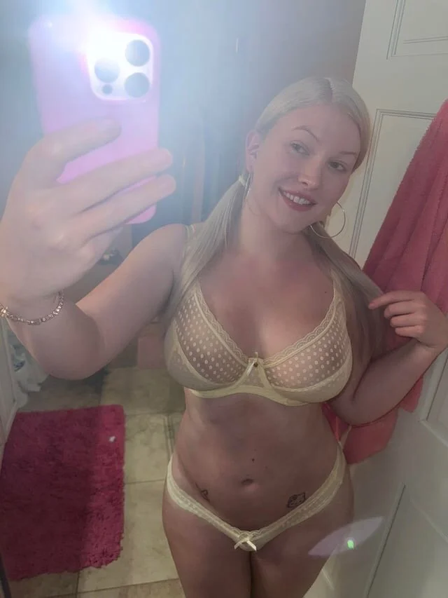 Snowbunny 🐇🍆 image 48