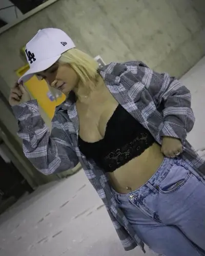 Washington slut Amaya lost in IRL game cover image