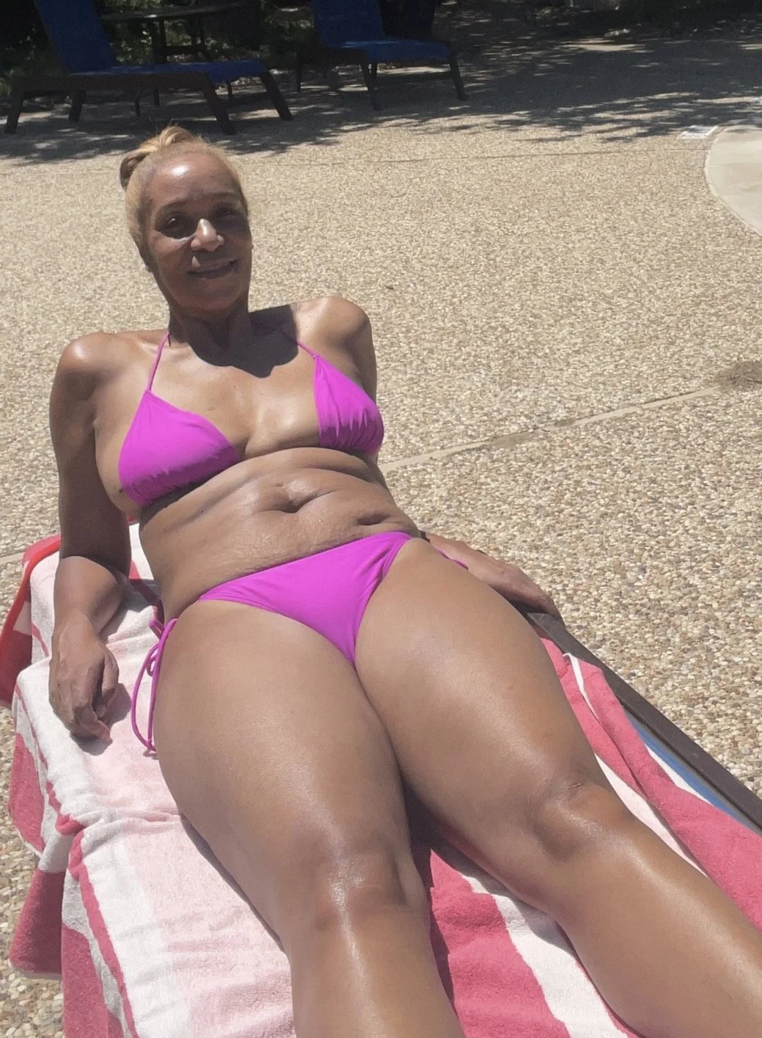 EBONY MATURE SANDRA image 35