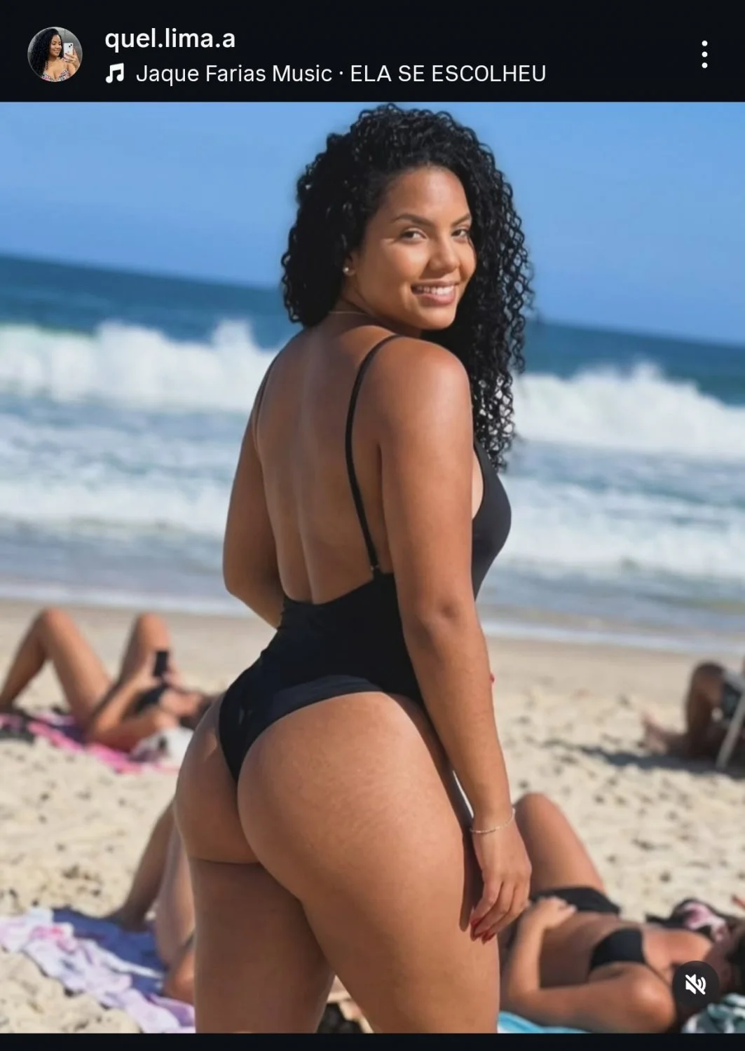 Preta vazada viciada em dar o cuzinho/ INSTA image 4
