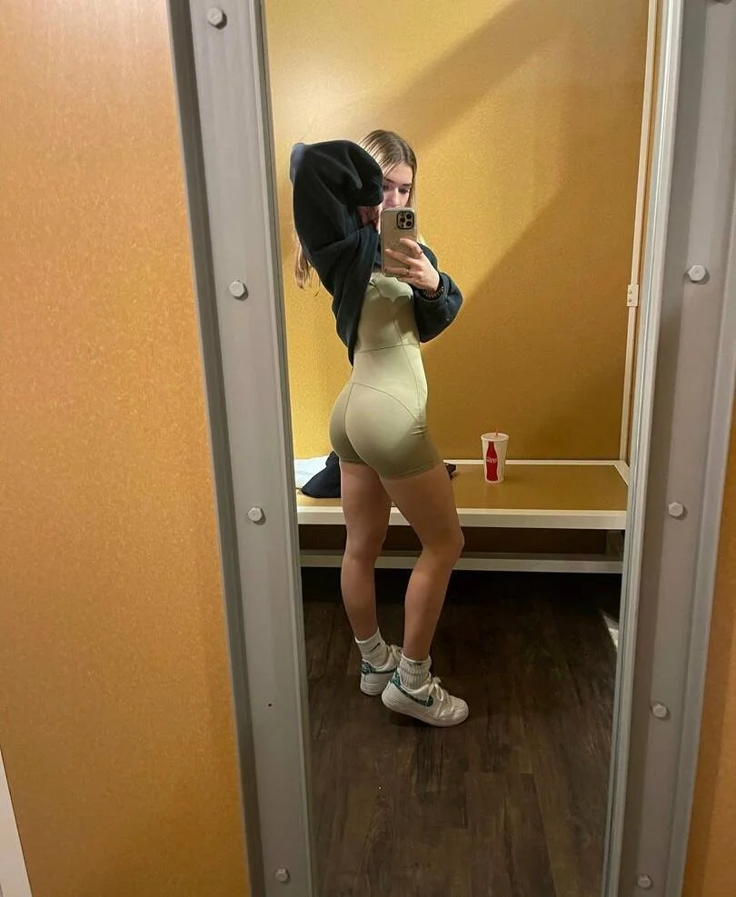 Even more tight sluts image 4