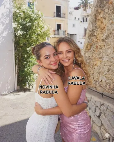 Paolla oliveira VS Mel maia. Quem é a mais safada? cover image