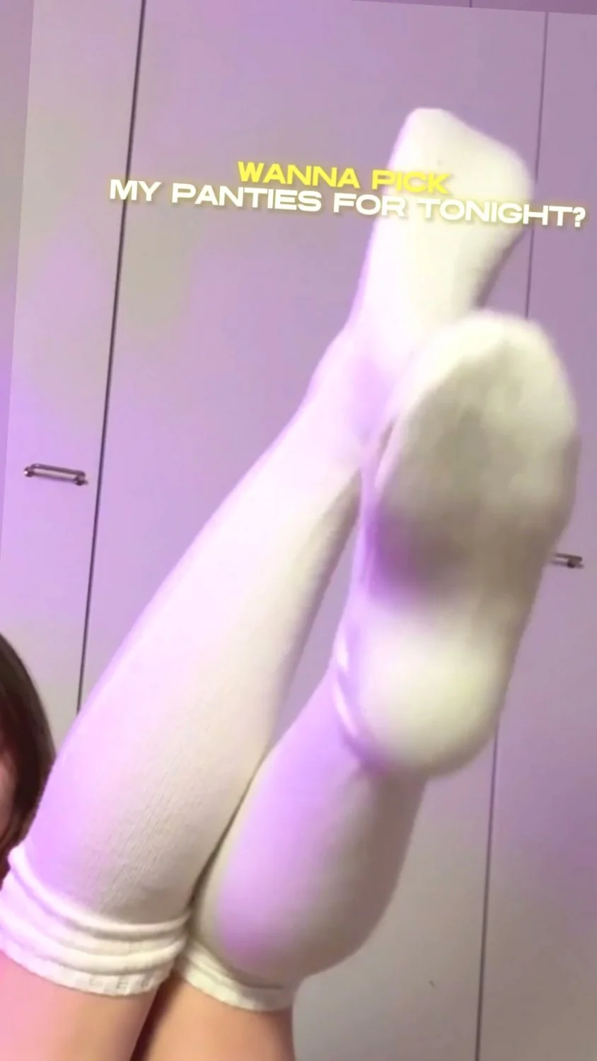 🔞 nude tight ass nude slut getting fucked dripping 😈💦 See OF image 3