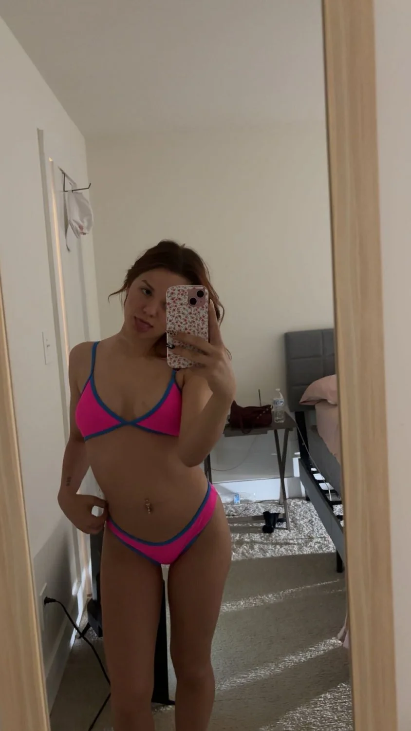 Sexy barely legal teen (im 18) image 2
