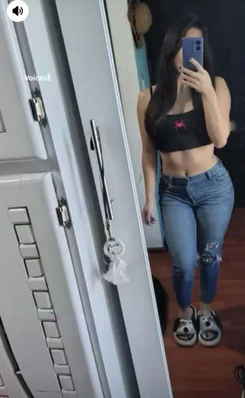 Novinha gostosa caiu na net mamando a pica do macho! video novo vazado, amador erome vazados brasil image 3