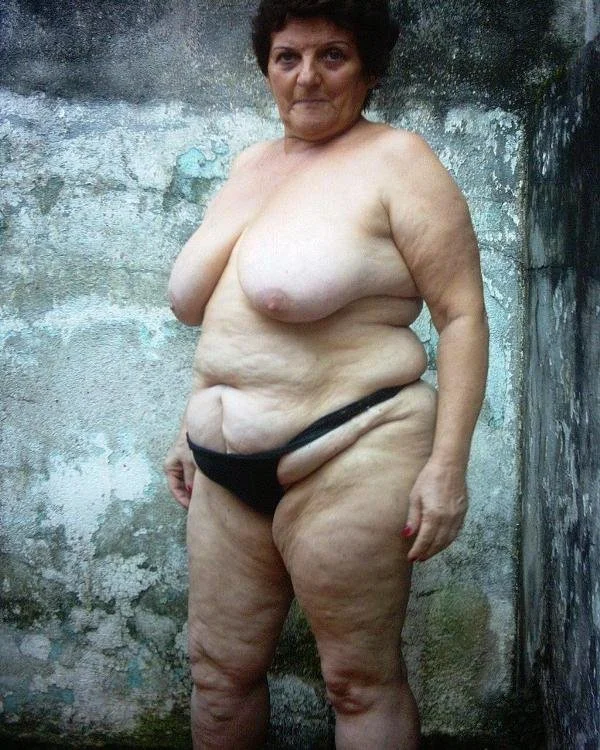 Mais da esposa gorda do amigo - Velha coroa image 2