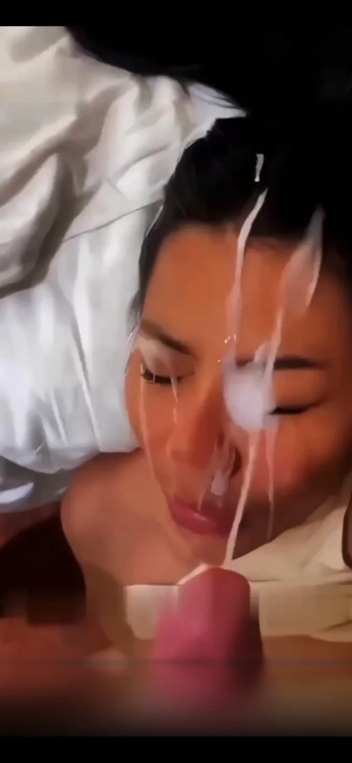 Messy Asian Facials 🈲👧🏻💦 2️⃣ image 2