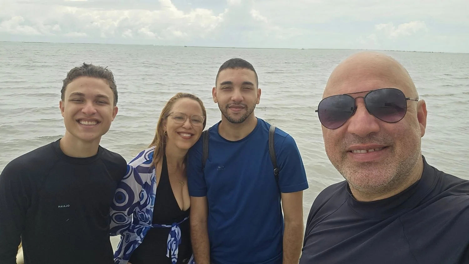Mãe de Familia gostosa, bundão com celulite do jeito que macho de verdade gosta. image 17