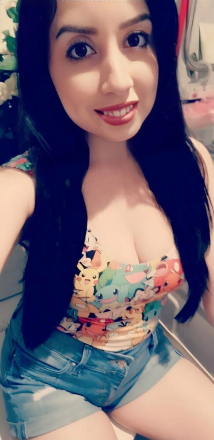 Sexy milf ready to be shared image 35