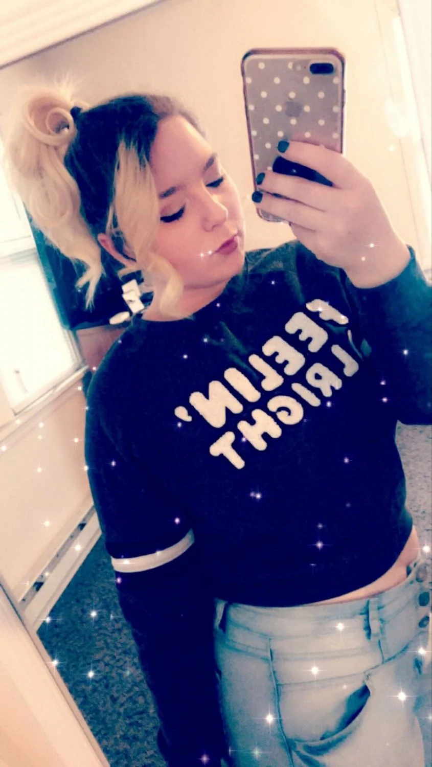 Cucks wife 33yr old Tiffany. His kik in gallery image 8