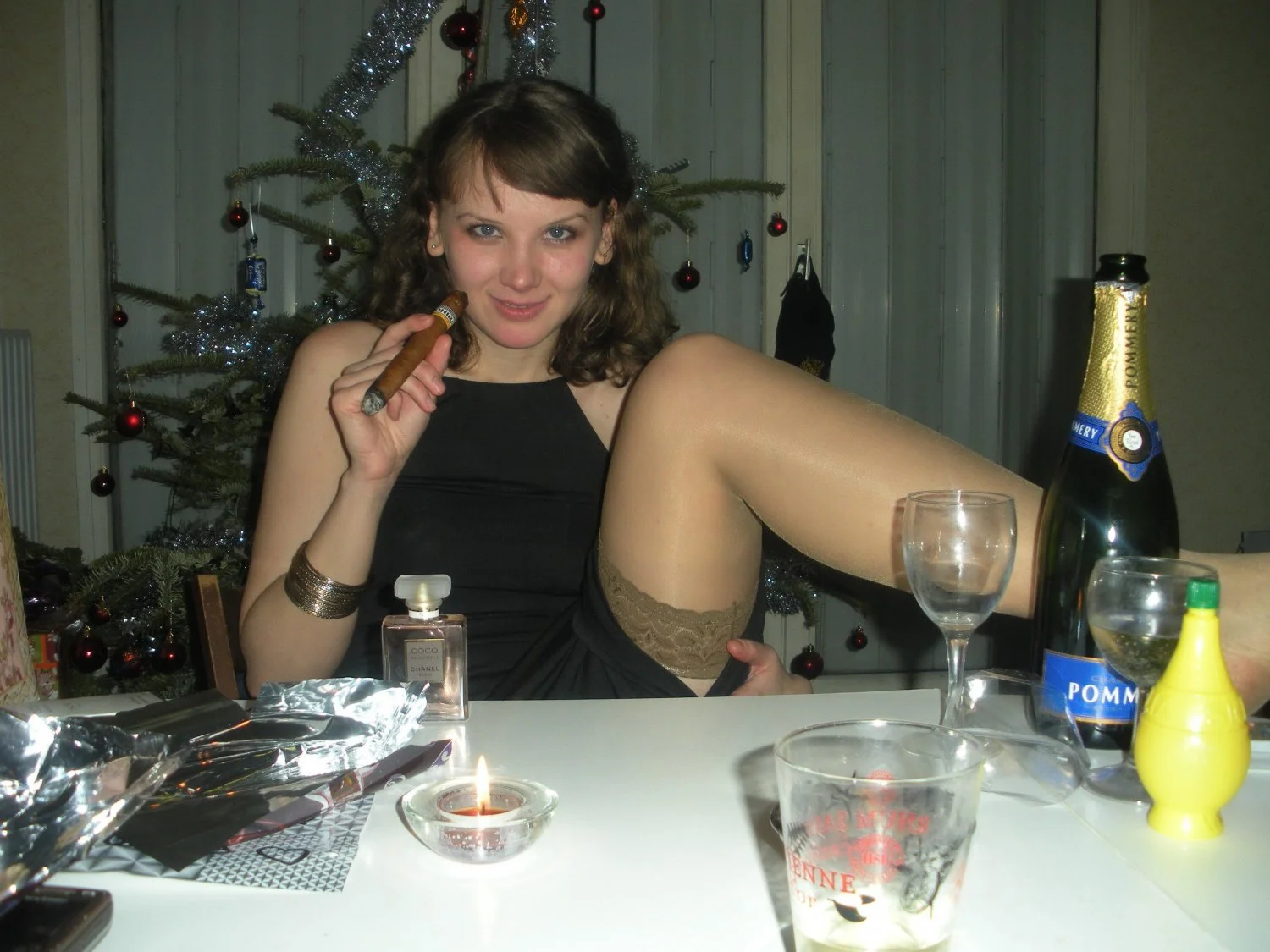 Hot Couple image 4