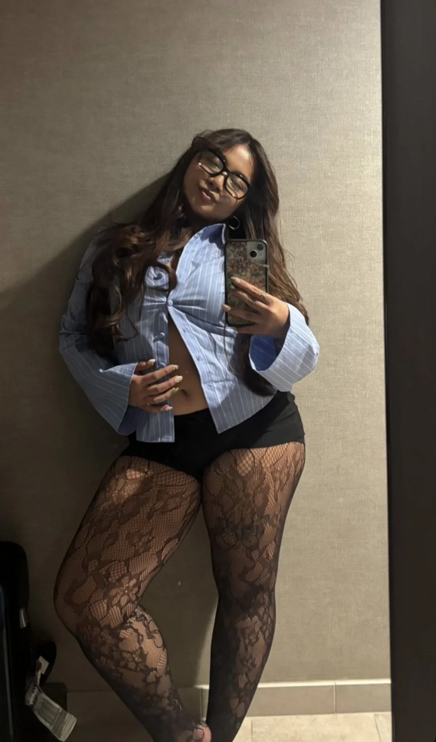 YOUNG THICK FILIPINO GIRL FROM HAWAII image 6
