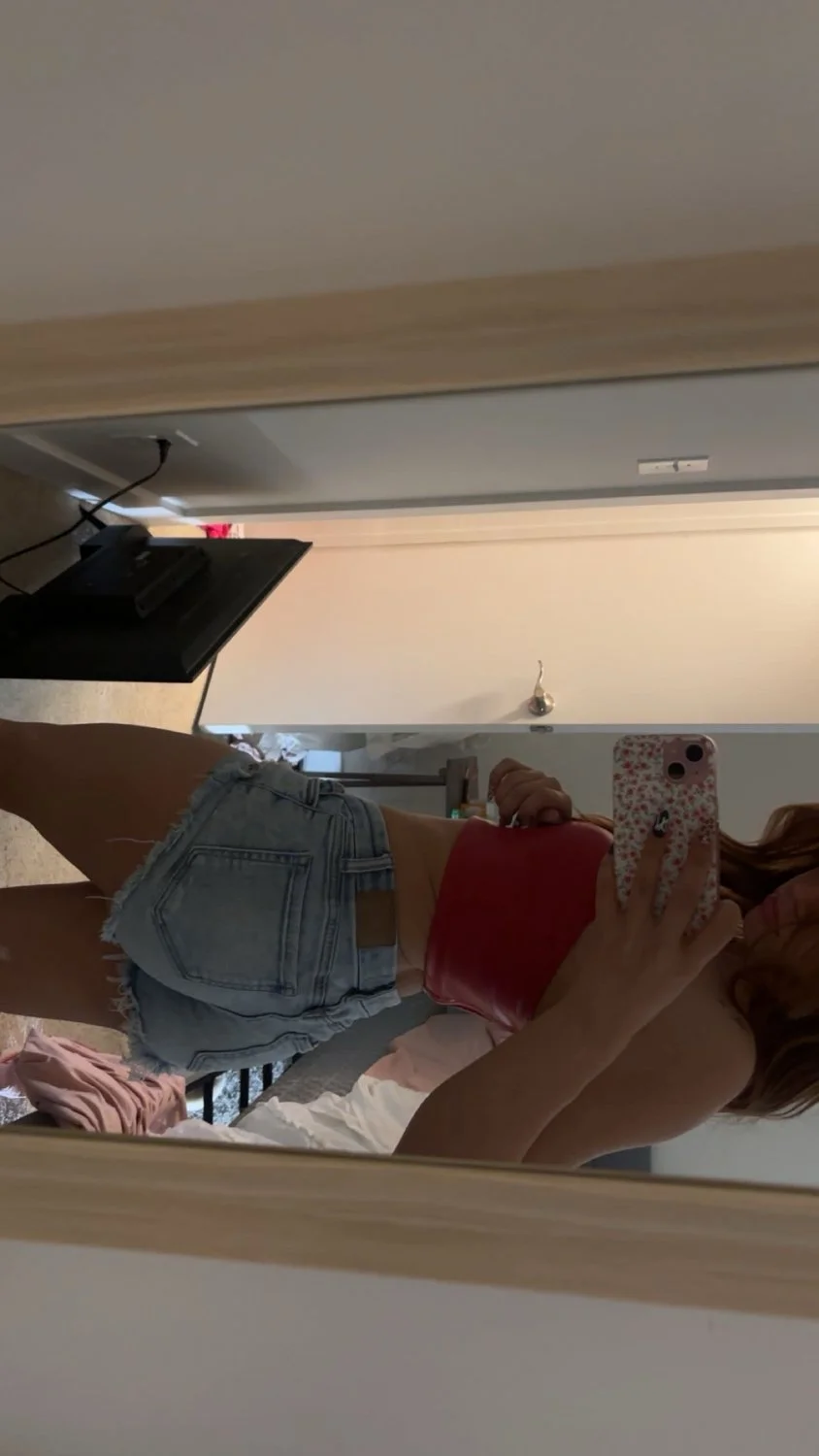 Would you join my teen ass in bed? (im 18) image 2