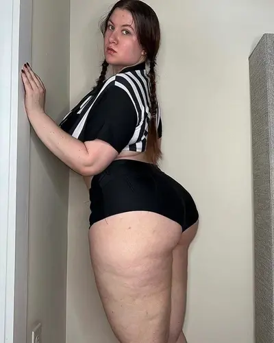 FB 🍑 cover image