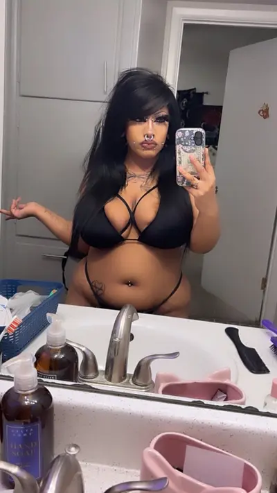 Mixed goth bbw (pics) cover image
