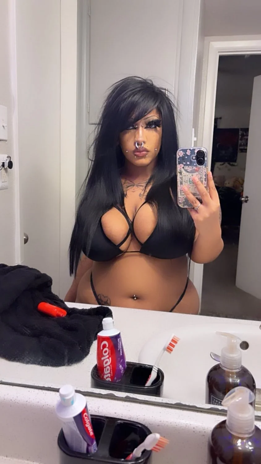 Mixed goth bbw (pics) image 3