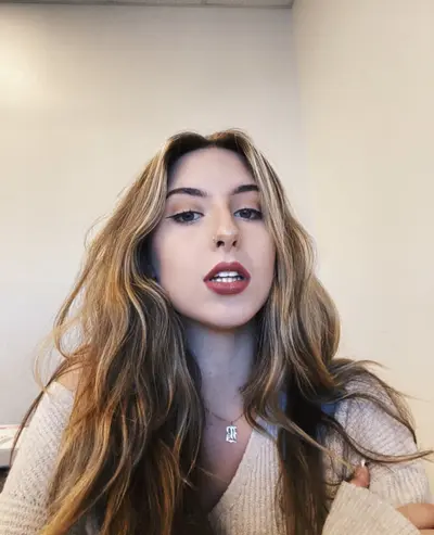 Pretty slut Katee can’t stop sending nudes cover image