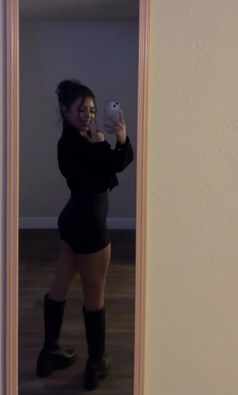 Fresno petite image 3