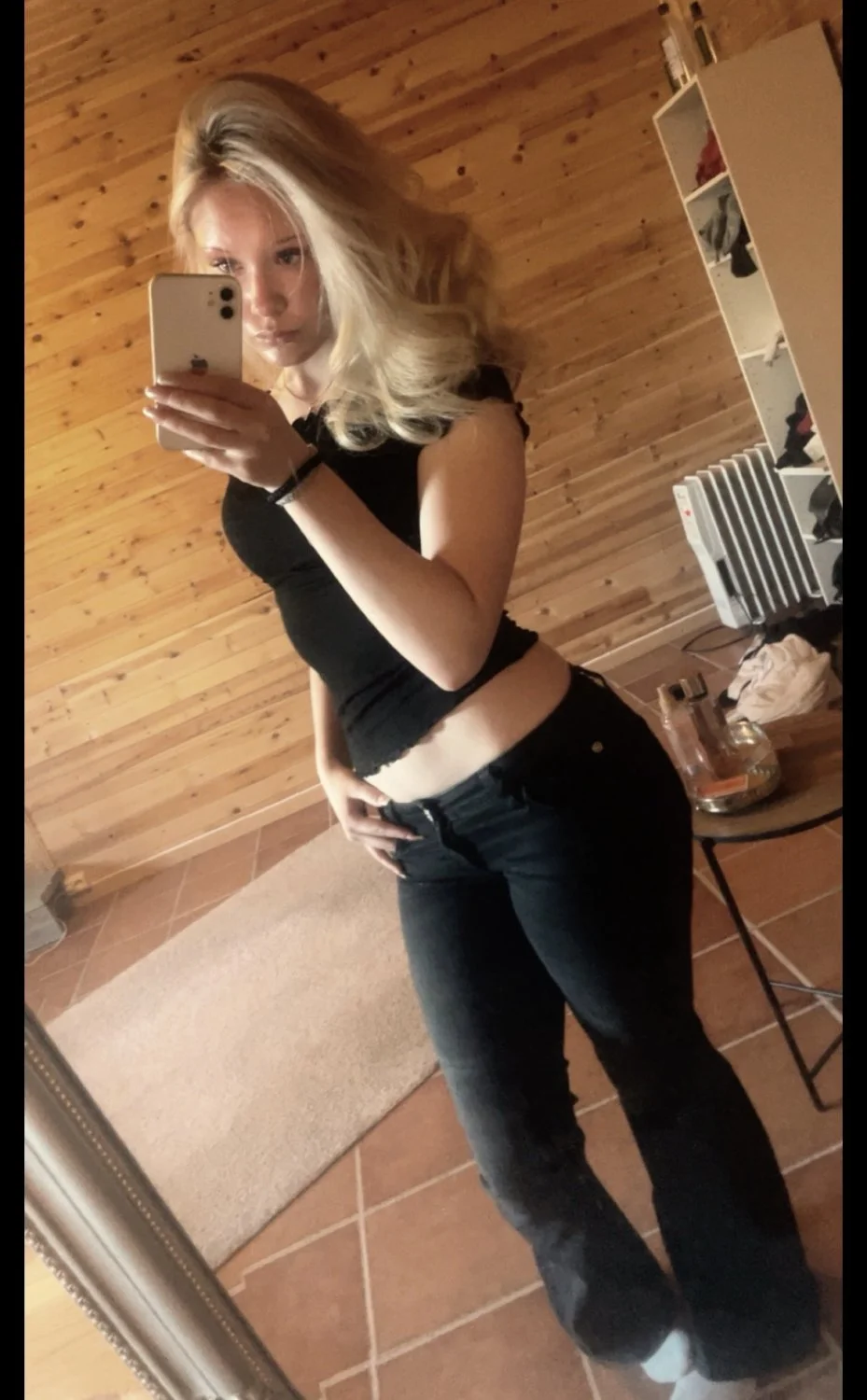 Nice teen tits baddie image 1