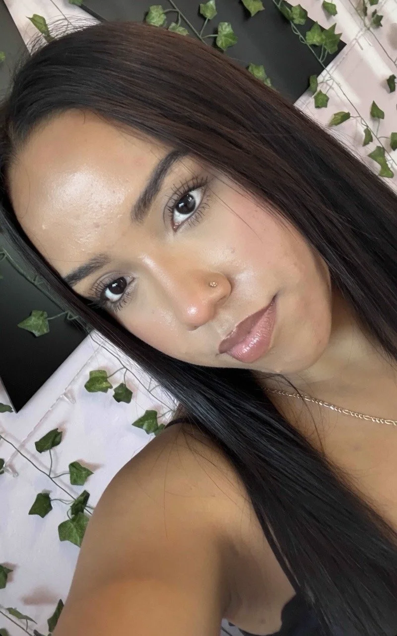Sexy Latina mami with a pretty face and hot body image 1