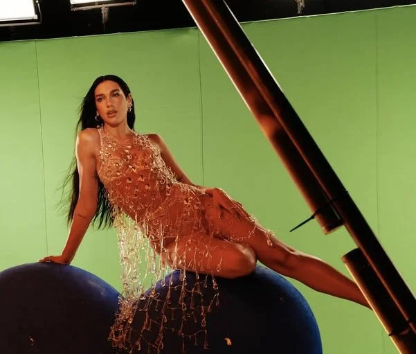 Dua Lipa image 12