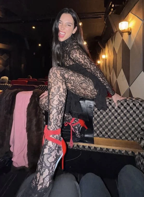 Dua Lipa image 6