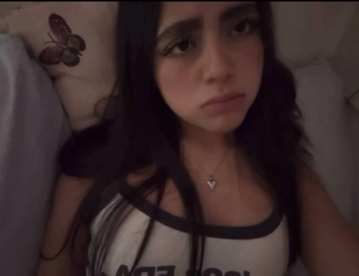 Que les parece la puta novia sumisa que un seguidor me entrego image 14