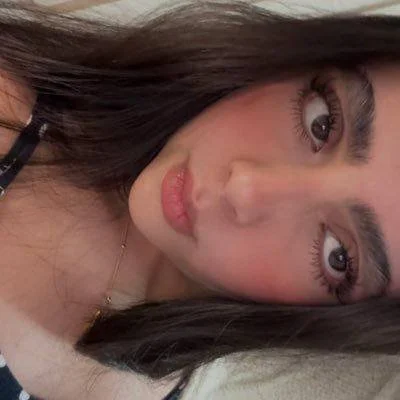 Que les parece la puta novia sumisa que un seguidor me entrego image 4