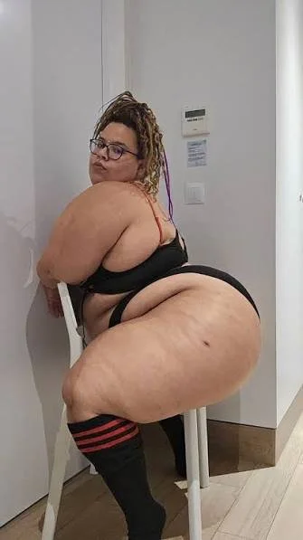 M3gA w1d3 Lat1nA bBw b00tY !! image 17