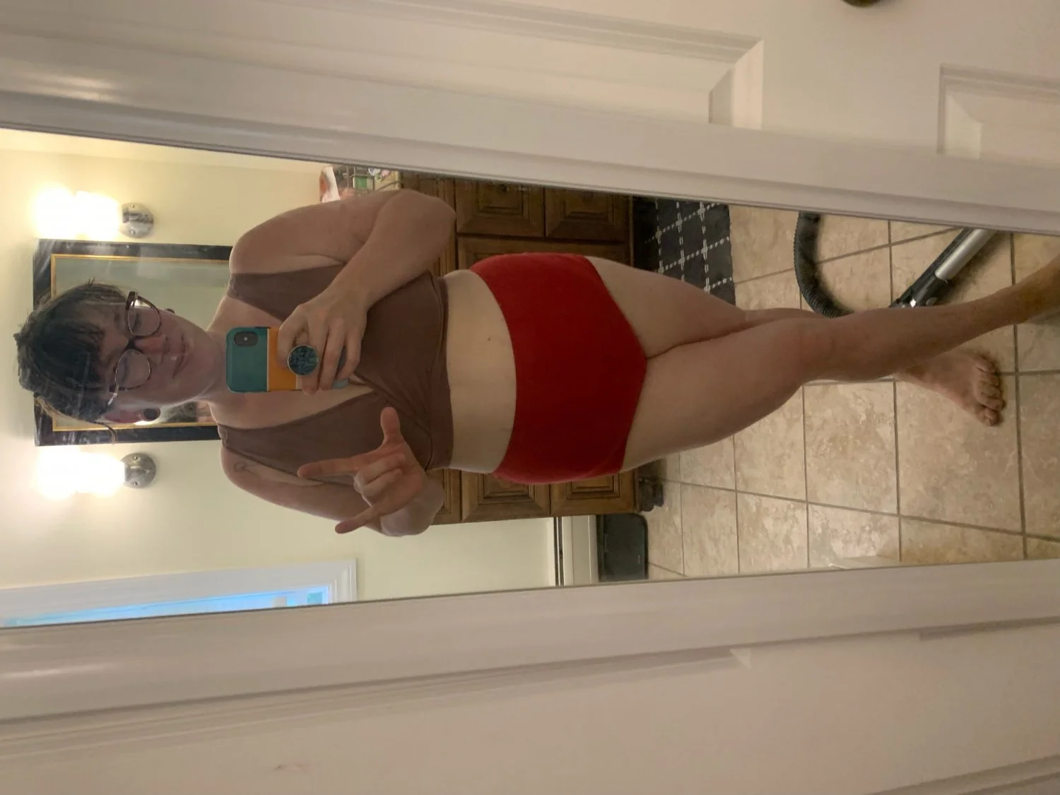 Chubby wife image 16
