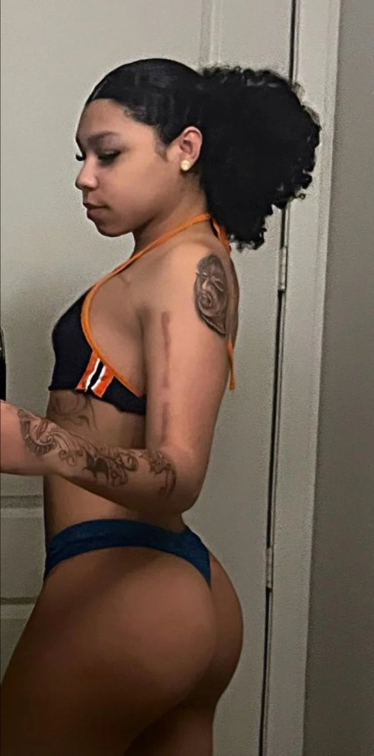 Sexy ts image 10