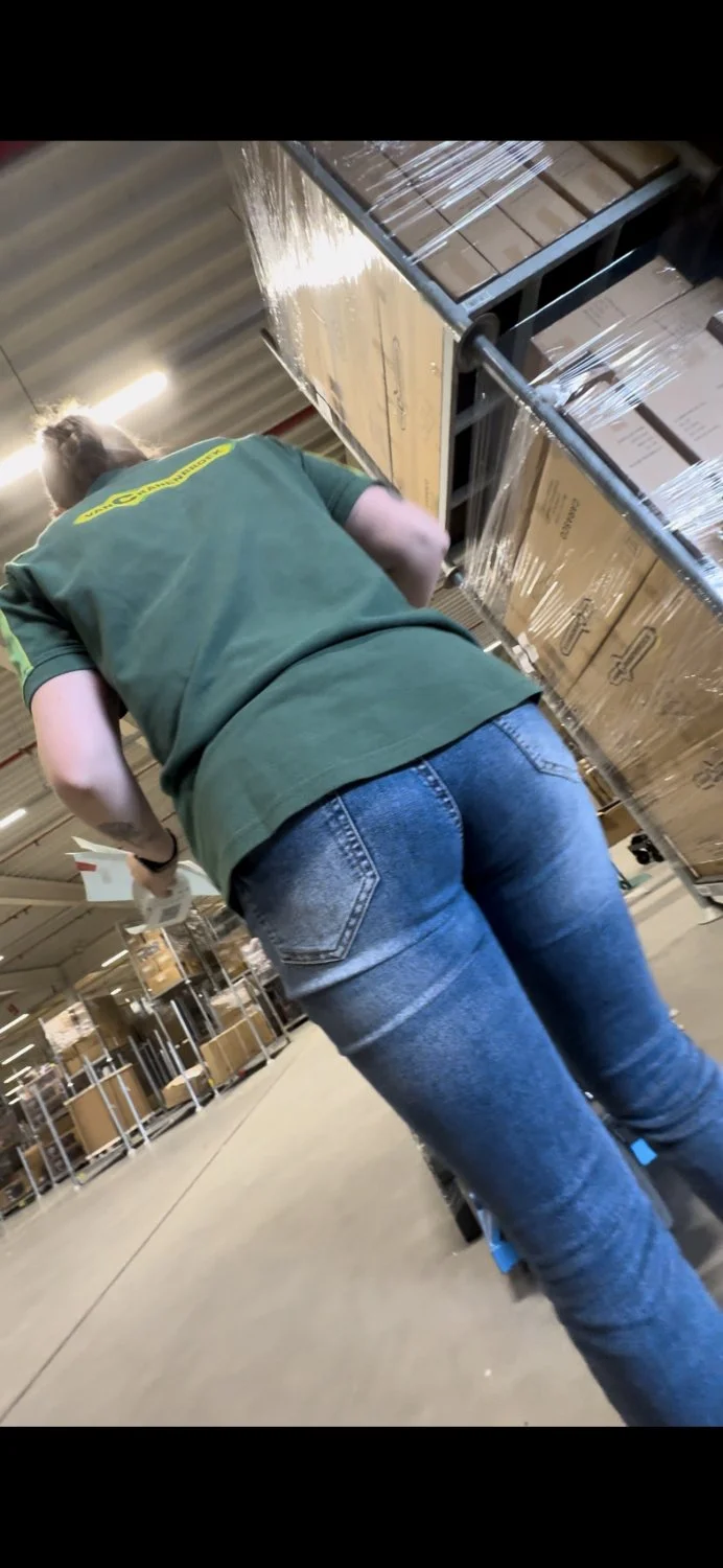 Thick coworker jeans image 3