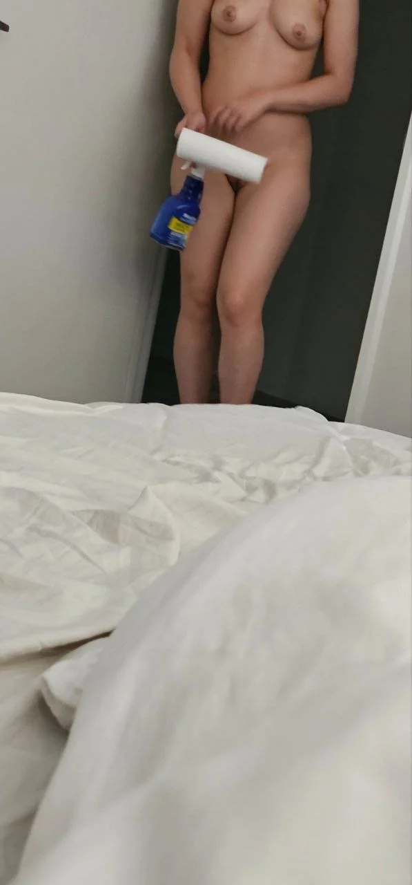 Cuck love sharing his girl p.1 image 4
